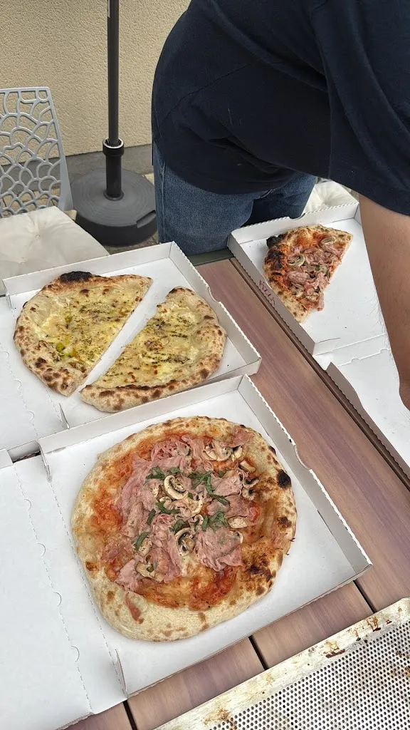 Thibaut Krebs_Pizzeria CUSANO_Ban-Saint-Martin_review