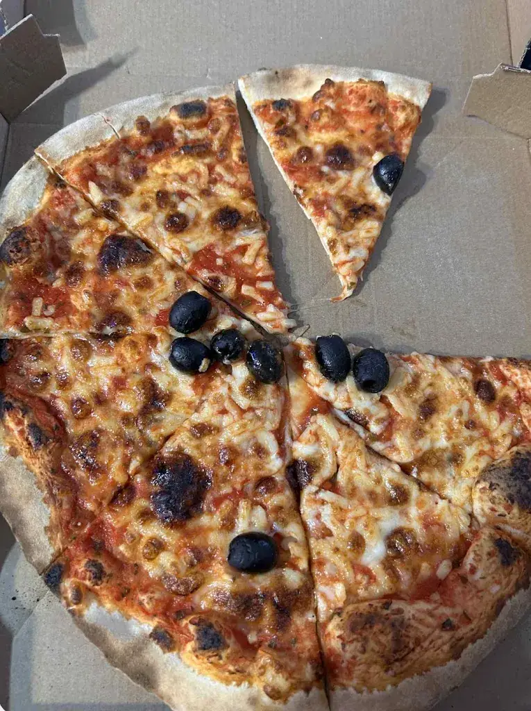 Joseph Tribiani_Lorraine Pizza_Ban-Saint-Martin_review