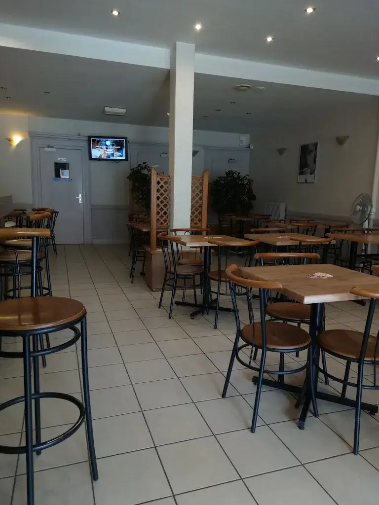 Café de la Marne_Ban-Saint-Martin_slider_image_3