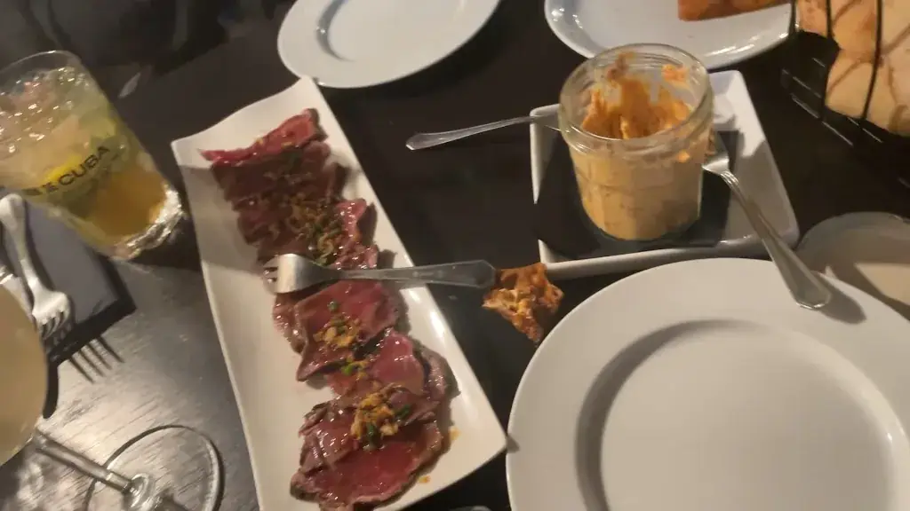 La Garçonnière - Restaurant et bien +_Châteauneuf-du-Rhône_slider_image_2