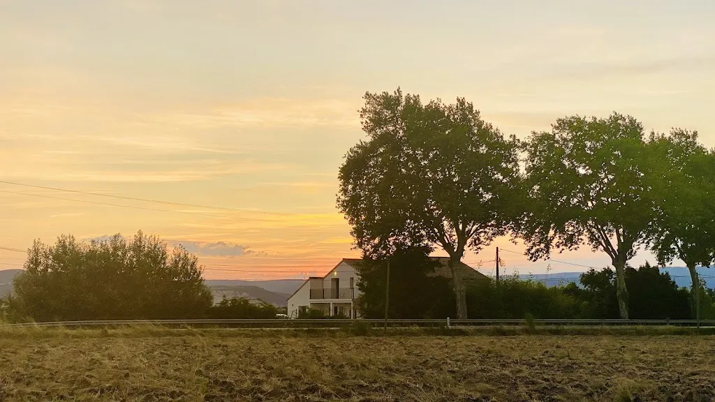 Photomoods - Mario Bolz_Le Relais de la RN7_Châteauneuf-du-Rhône_review