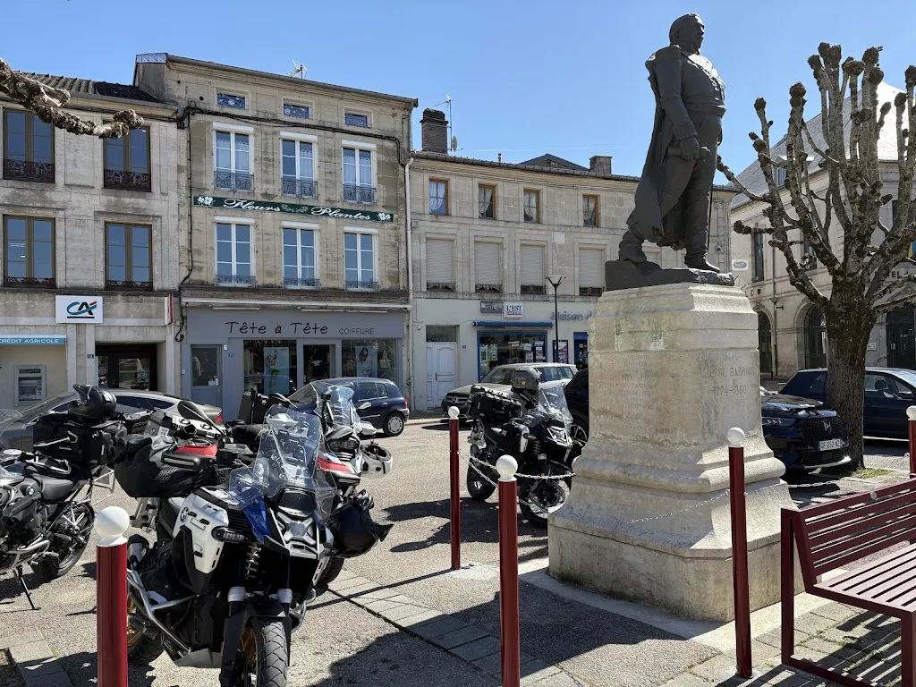 Stu_Le Cheval Blanc_Ligny-en-Barrois_recensione