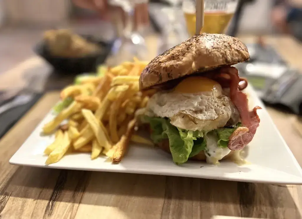 Restaurant l'Orée du Bois Maulan_Maulan_slider_image_2