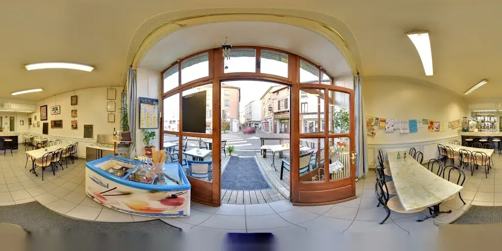 Le Café Du Marché_Amplepuis_slider_image_3