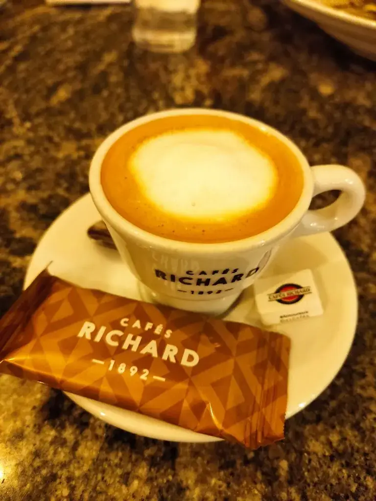 Andrea Valderrama García_La Fattoria_Châtillon_review