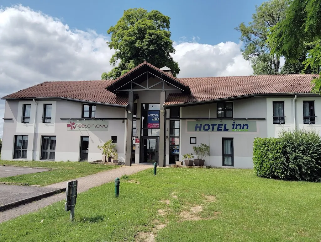 Hôtel Inn Design Resto Novo Langres restaurant in Langres