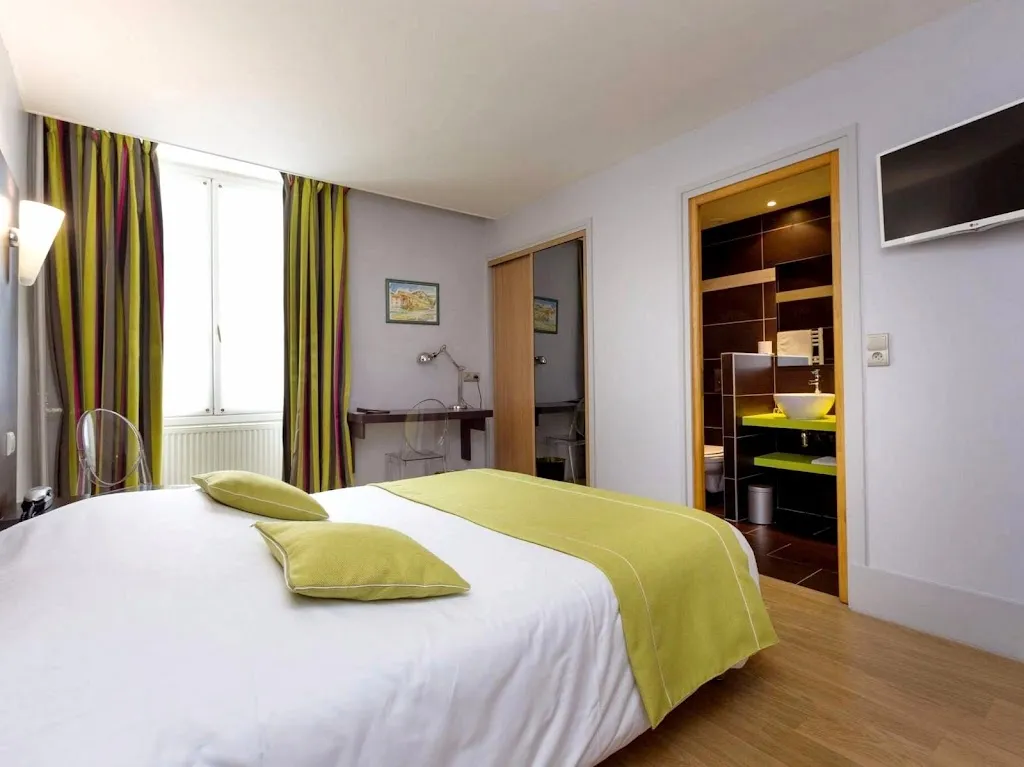 Logis Hôtel du Cheval Blanc_Langres_slider_image_2