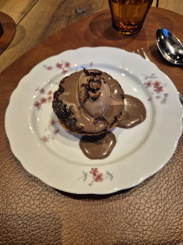 Wout-jan van Beers_Salle à Manger Mirabelle_Langres_review