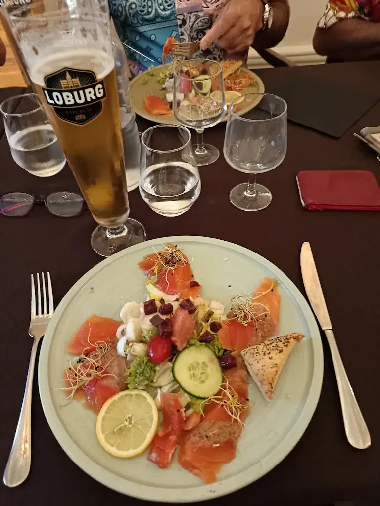 Liz Havlin_Logis Hôtel de l'Europe_Langres_review