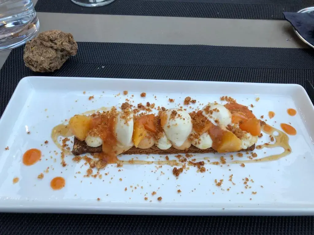 Guillaume Lombard_Logis Hôtel les Voiliers_Peigney_review