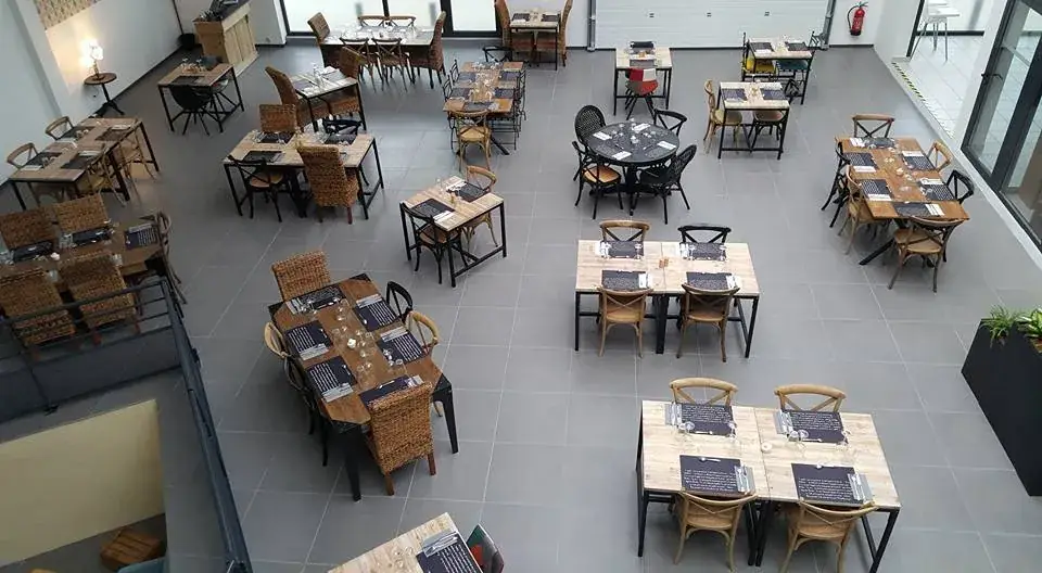 À Vos Couverts restaurant in Maizières-la-Grande-Paroisse