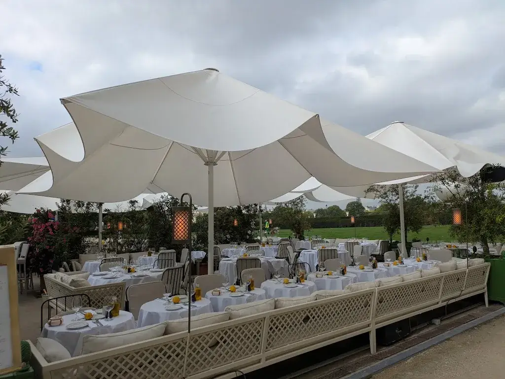 Loulou_Paris_slider_image_1