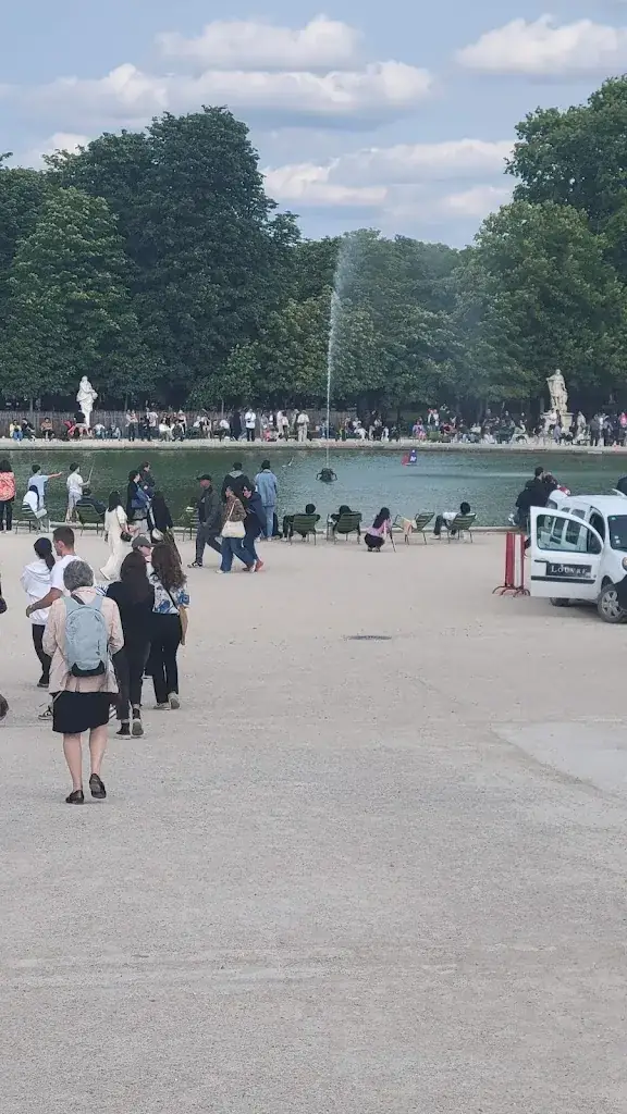 Shazad Mohammed_Café des Marronniers_Paris_review