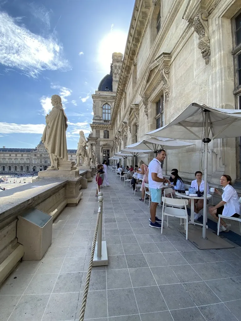 The Travelling Camera_Café Mollien_Paris_recensione