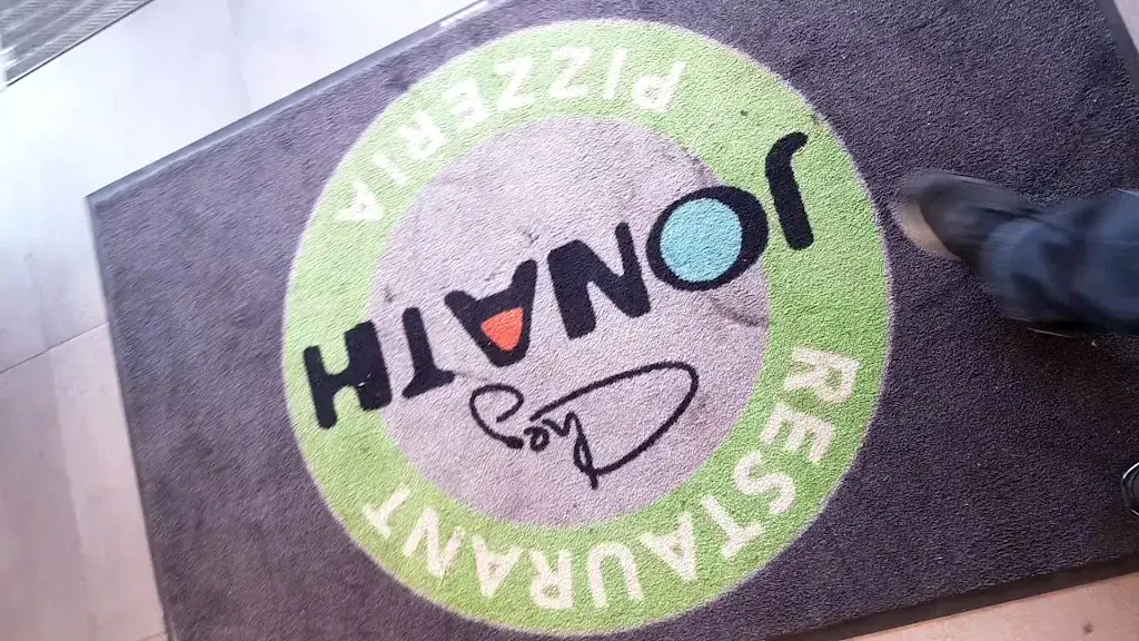 Chez Jonath_Chassieu_slider_image_2