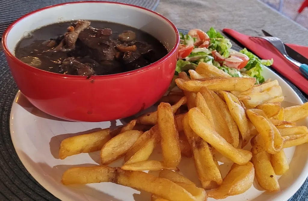 Марина Ланцова_Le p'tit resto au bord de l'eau_Épernay_review