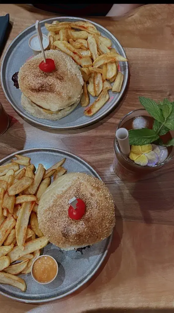 Gizem Léa Gunduz_MEKAN NANCY (Malzéville)_Malzéville_avis