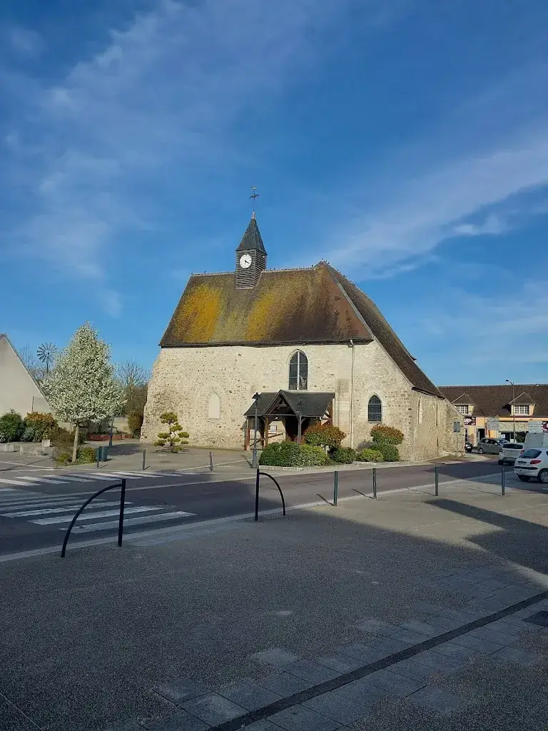 La Renaissance_Marigny-le-Châtel_slider_image_3