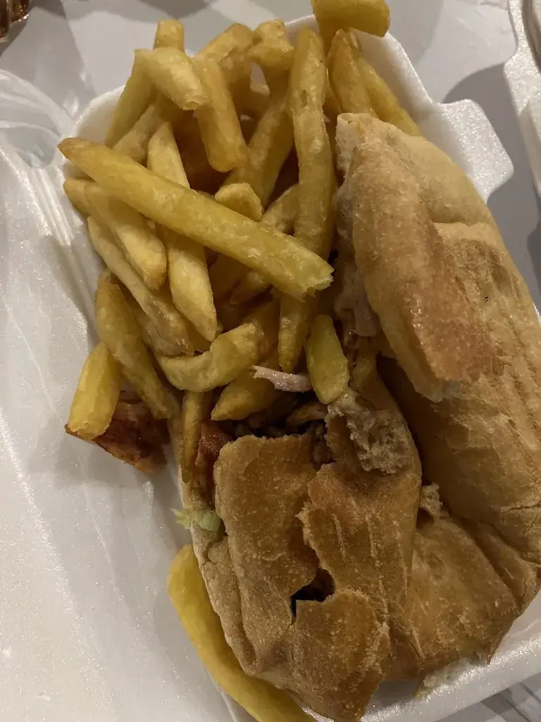 Frederique Vanhoutte_Restaurant Le Marigny_Marigny-le-Châtel_avis