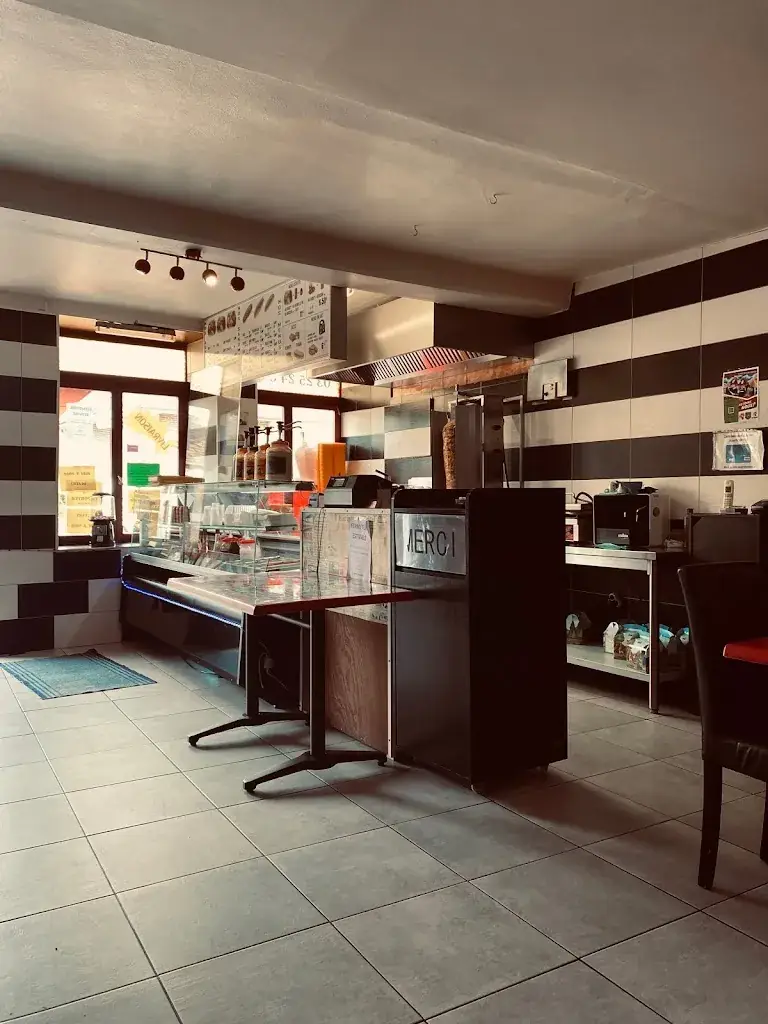 Restaurant Le Marigny_Marigny-le-Châtel_slider_image_3