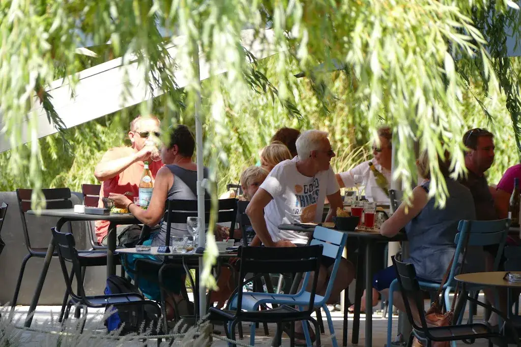 Les Voiles restaurant in Mesnil-Saint-Père