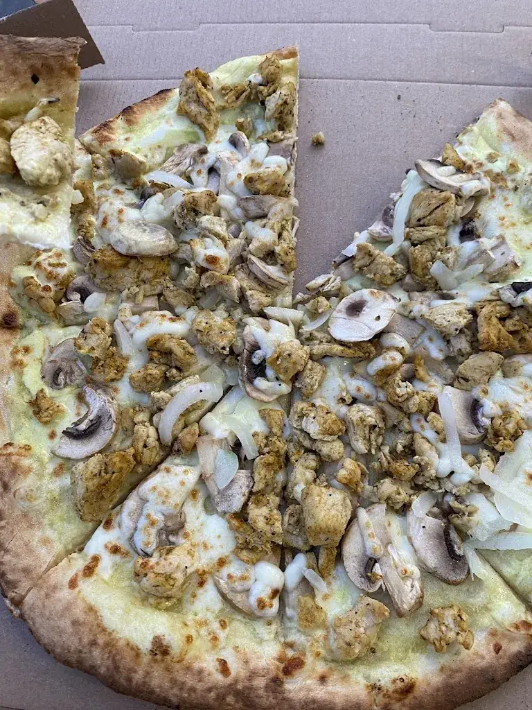 LE VENEZIA MAIZIERES LES METZ pizza au feu de bois_Maizières-lès-Metz_slider_image_2