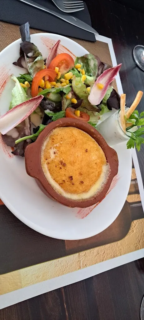 Val Neves_The CKAM Bar_Mercy-le-Bas_review