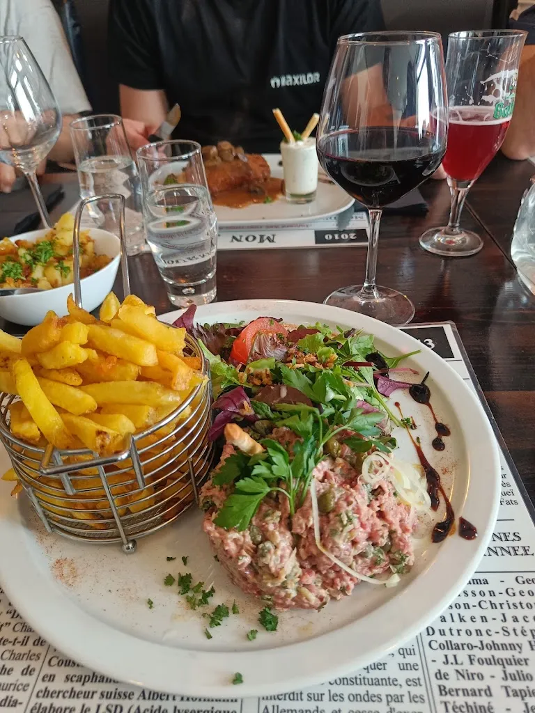 The CKAM Bar_Mercy-le-Bas_slider_image_2