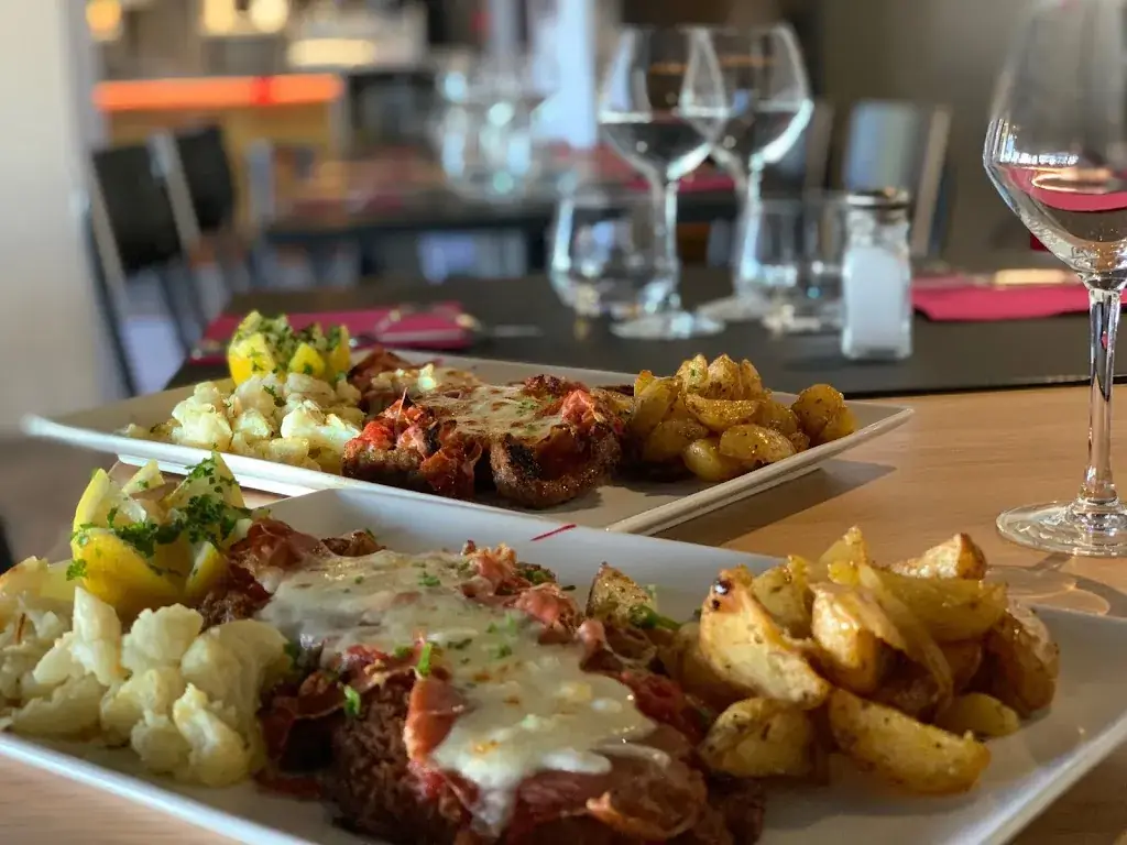 MARGOTT Restaurant_Chassieu_slider_image_2