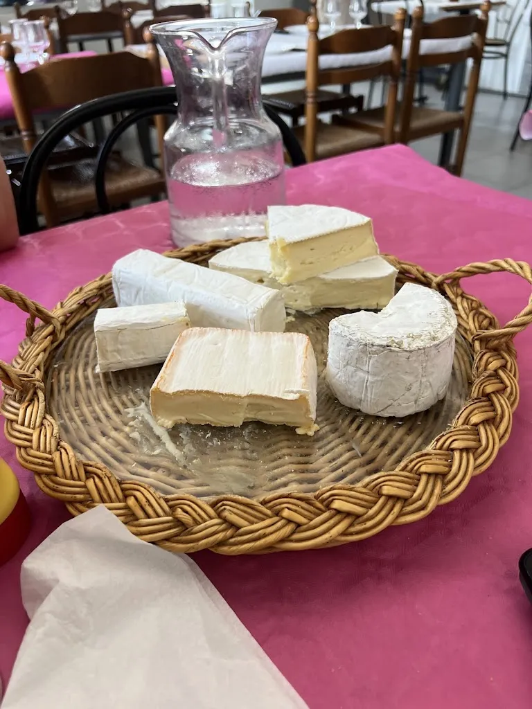 Le Sainte Marie_Droupt-Sainte-Marie_slider_image_2