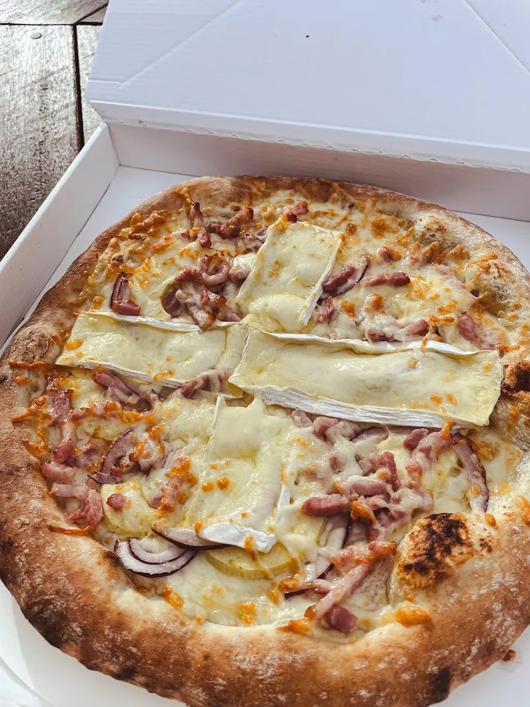 THE BLACK BOX MÉRY-SUR-SEINE - Distributeur de pizza et boisson 24h/24 7j/7_Méry-sur-Seine_slider_image_2