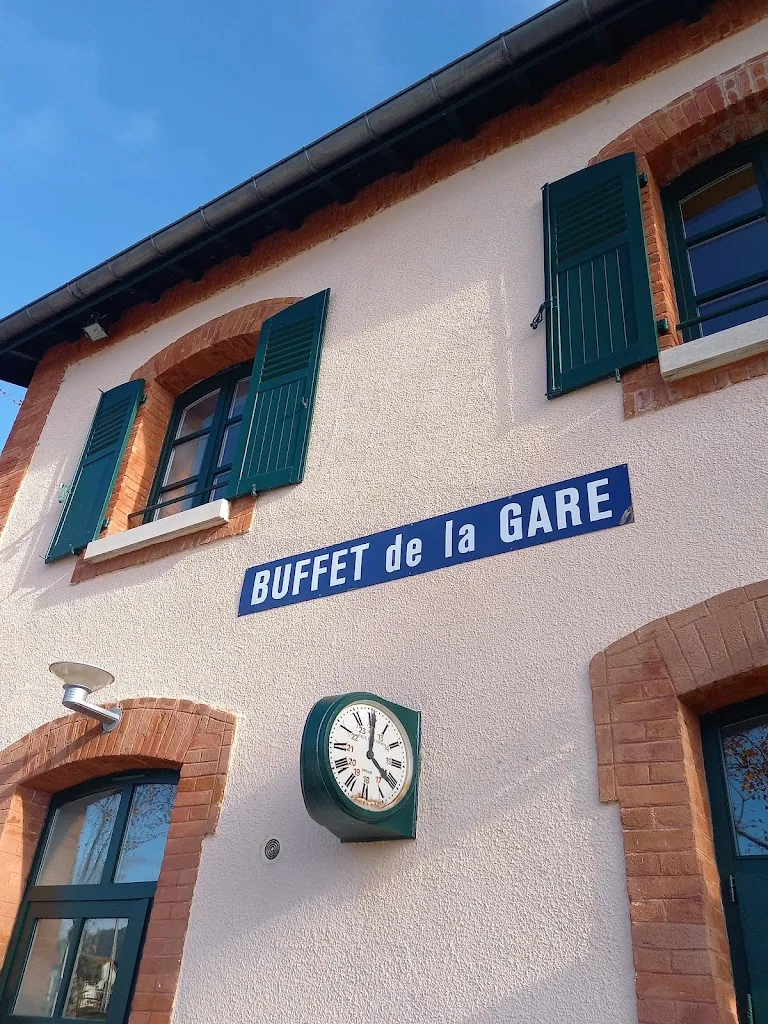 Philippe Rabeyrin_Buffet de la Gare_Champdieu_recensione