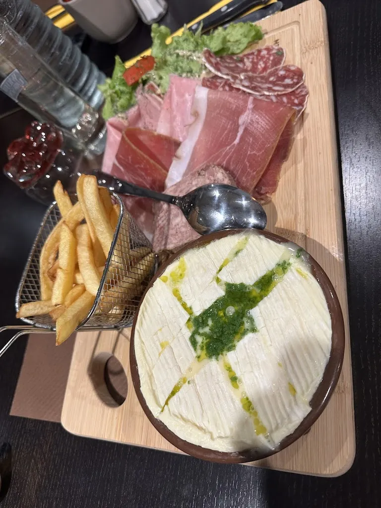 La Cantine de Mich..._Amplepuis_slider_image_2