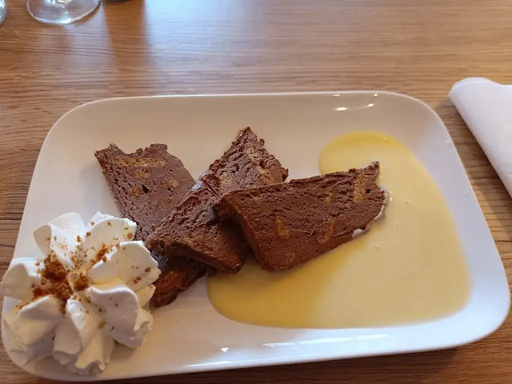 Jean-Marc Ben-boukhayar_La moule en folie_Montbrison_review