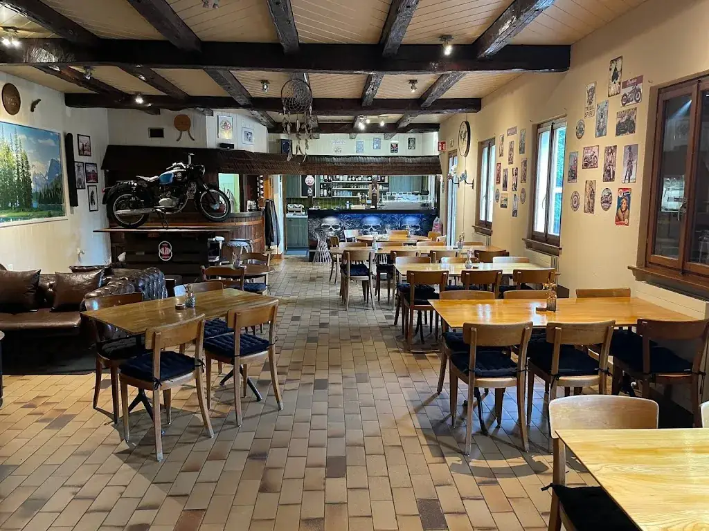 Le WayPoint Bar_Marly_slider_image_2