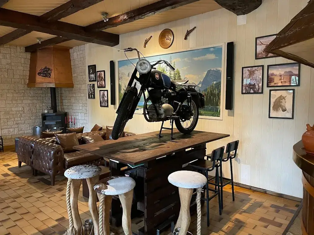 Le WayPoint Bar_Marly_slider_image_3