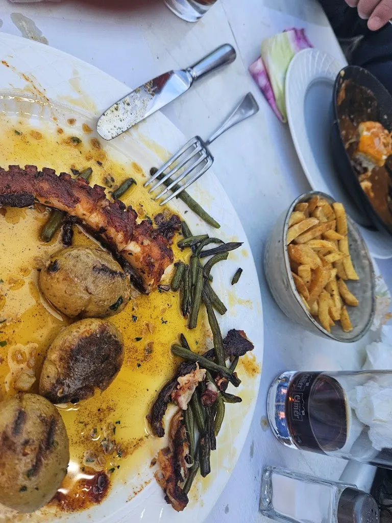 Lolo B._Ice Café_Marly_review