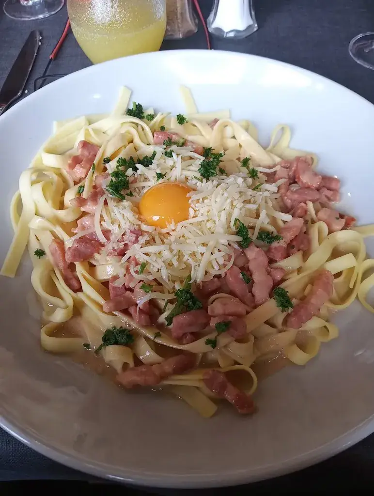 Mickaël GUILEMENT_La Taverne_Strasbourg_review