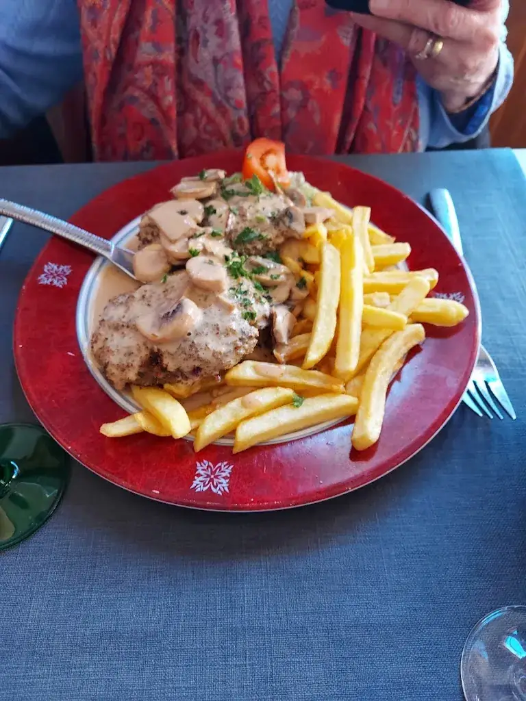 Pascale Bosc_La Taverne_Strasbourg_review