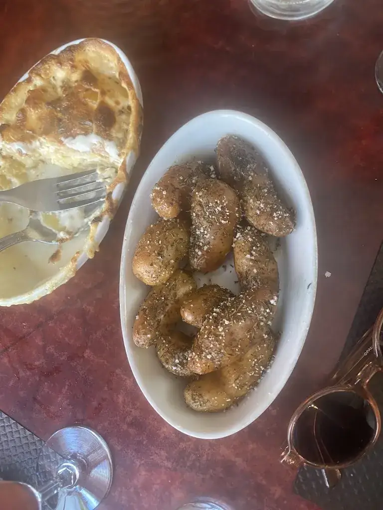 Emmy Amoube_La Table_Montbrison_review