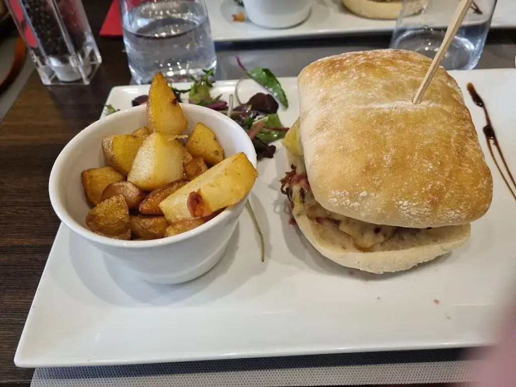 Stacy Cottin_La Table_Montbrison_review