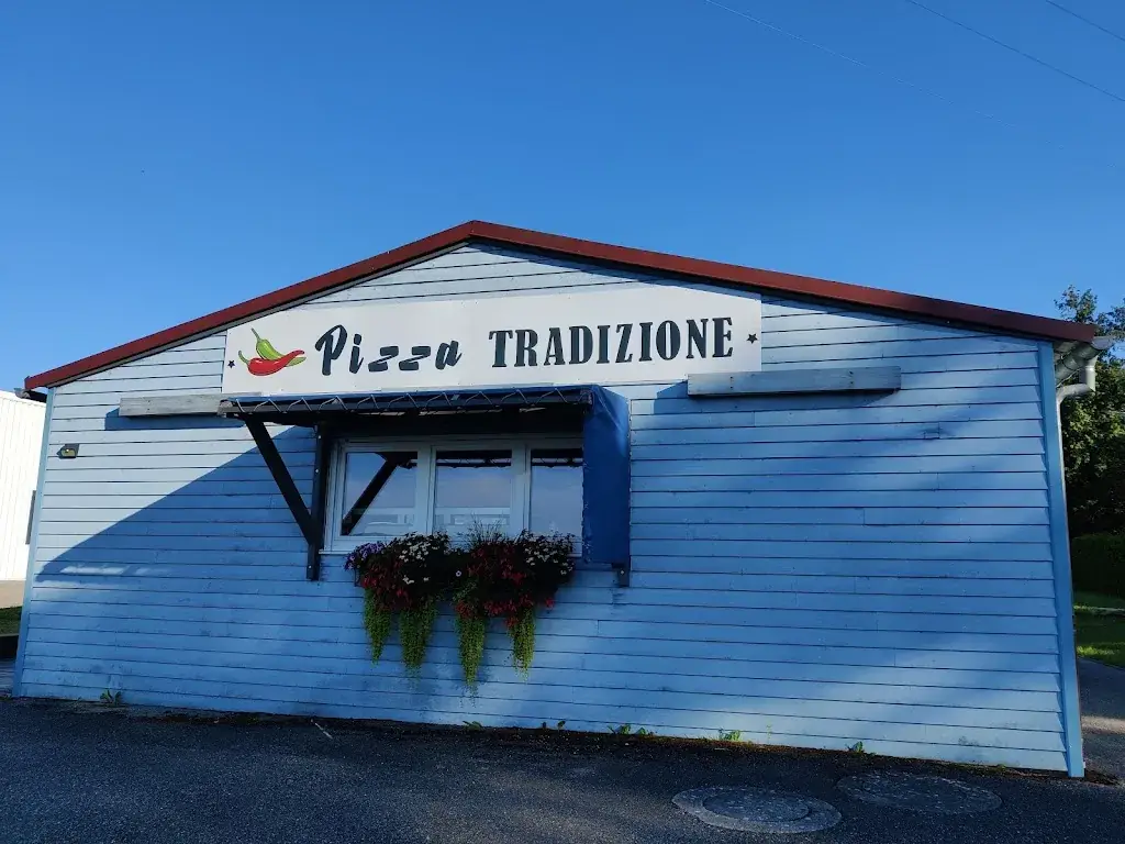 Miranda de Vries_Pizza tradizione_Montbronn_review