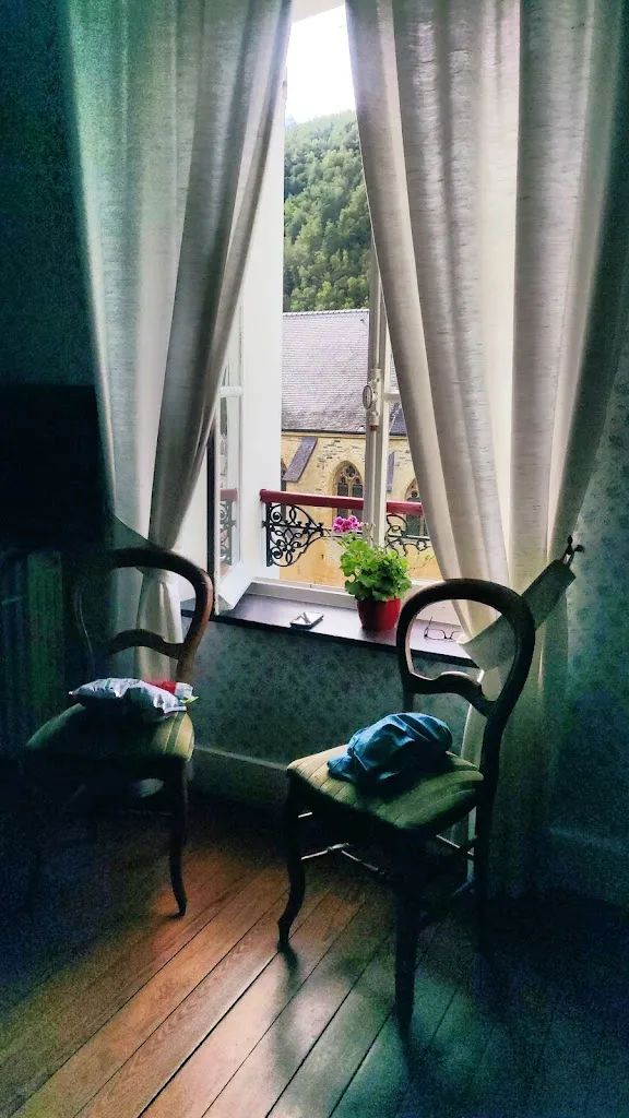 Simon Whitworth_Restaurant Chambres d'hôtes Monthermé chez Many_Monthermé_Bewertung