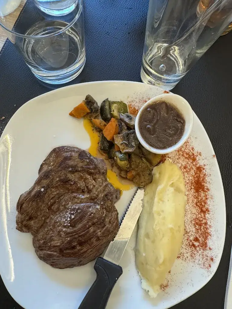 La Rencontre, Labellisé Papilles d’or_Angerville_slider_image_3