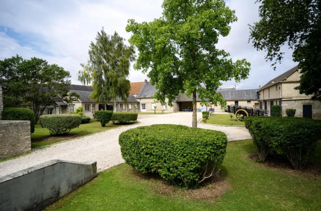 Hotel Restaurant Authentic By Balladins - Field Malar restaurante en Guillerval