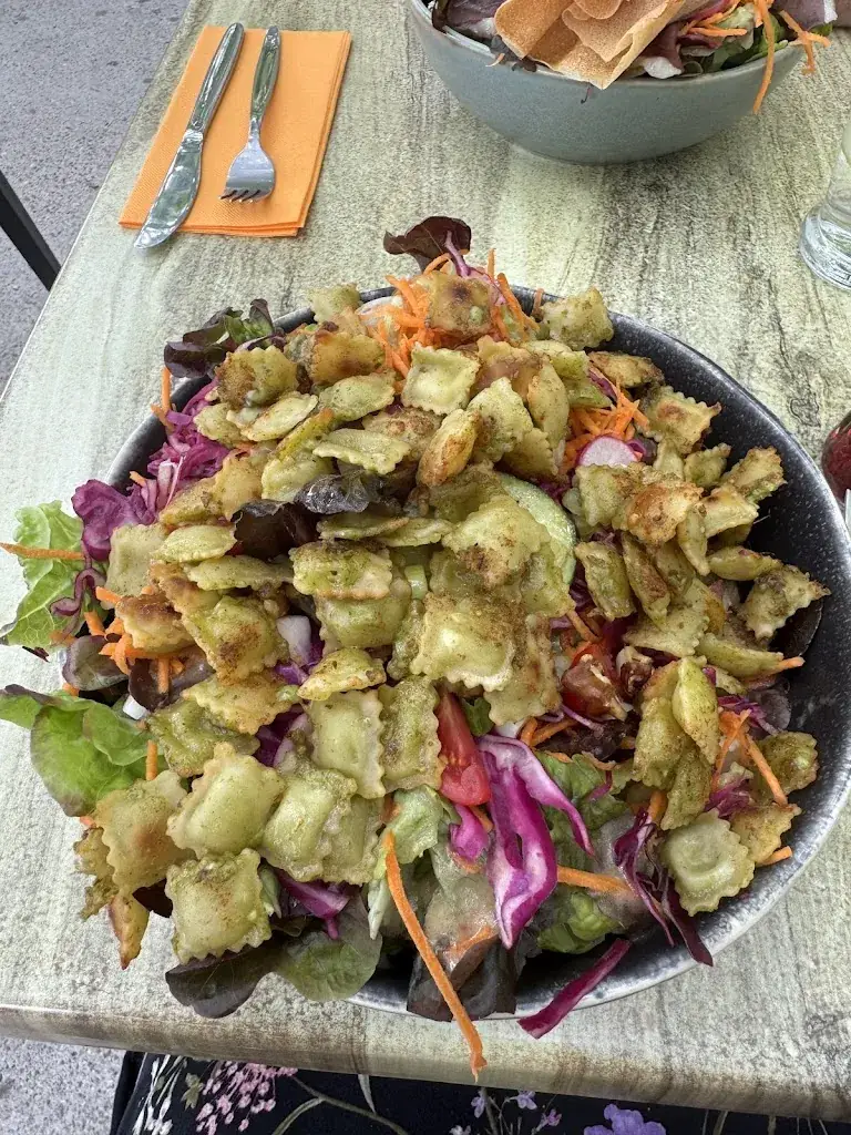 Isa Graounette_Le Relais du Buis d'Aps_Alba-la-Romaine_review