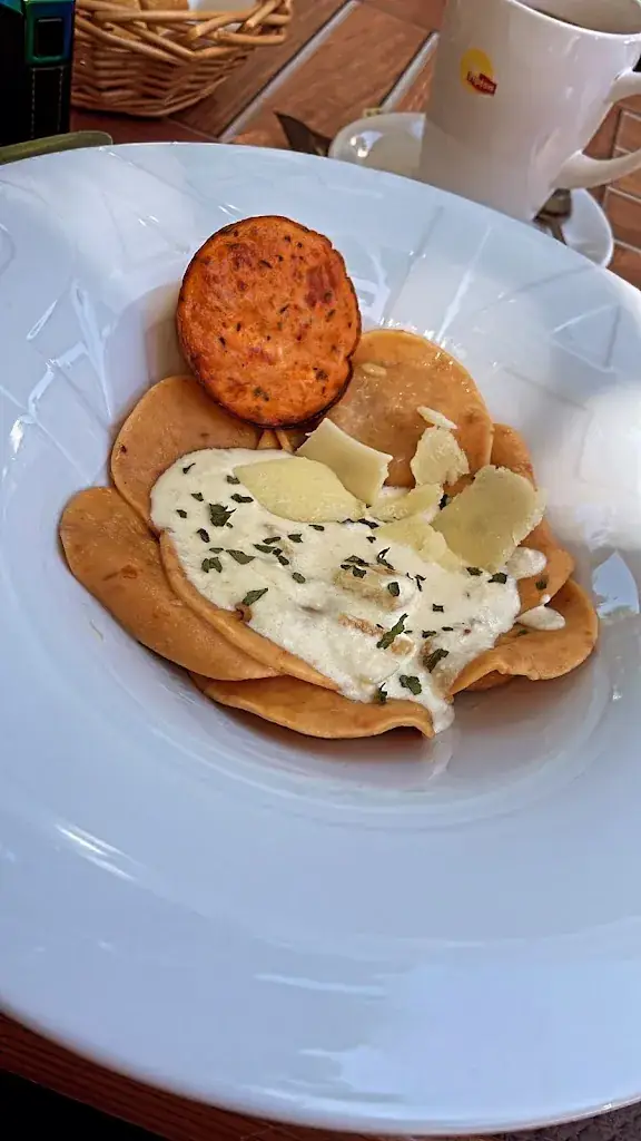 Saha Mab_DOLCE VITA_Montbrison_review