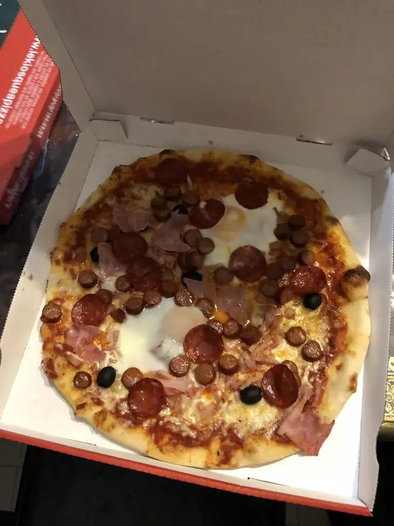 Raphael Lerda_Le kiosque à Pizzas_Mérévillois_review