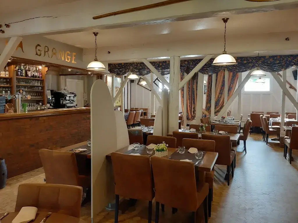 La Grange Aux Abeilles restaurant à Giffaumont-Champaubert