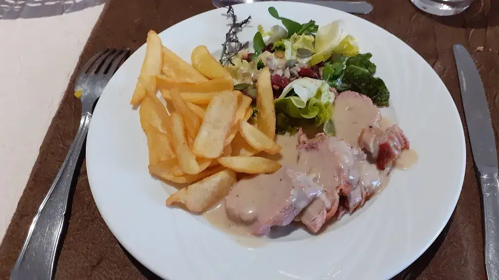 Nathalie Houssemand_Le Chaudron_Mirecourt_review